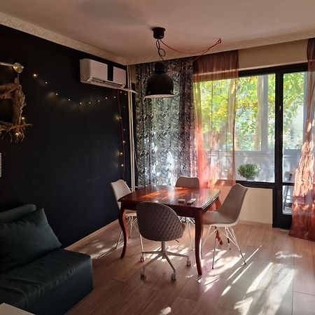 Homey Art Apartment Next To Drujba Lake Metro Stations And Bul.Tsarigradsko Shose Sofya Dış mekan fotoğraf